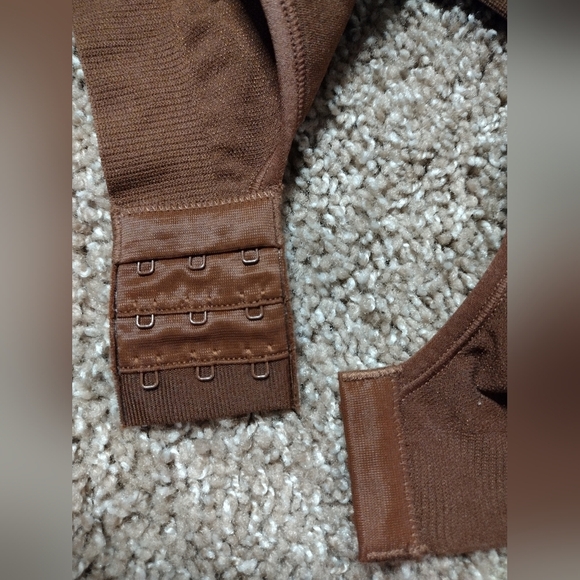 TrueKind Shaping Seamless Brown Bra NWOT - Picture 12 of 12